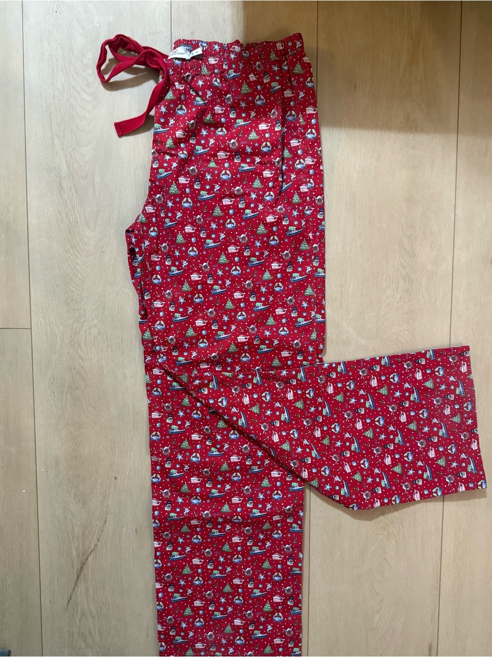 Vineyard Vines Women’s Holiday Print Pajama Pants